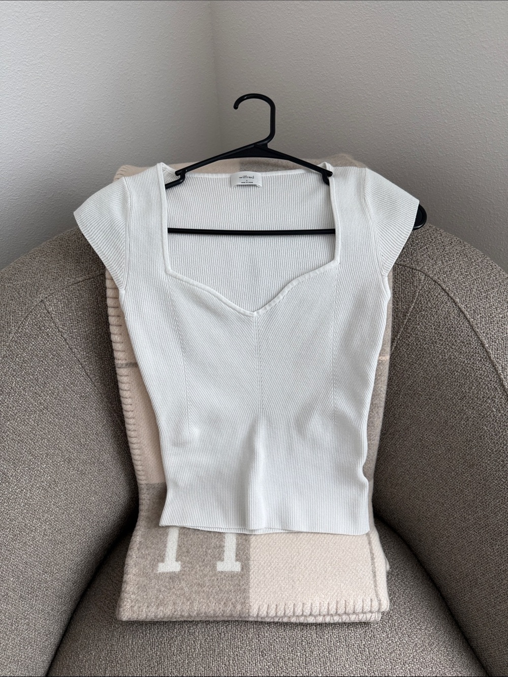 Wilfred Cream Ribbed Square-Neck Cap Sleeve Tank